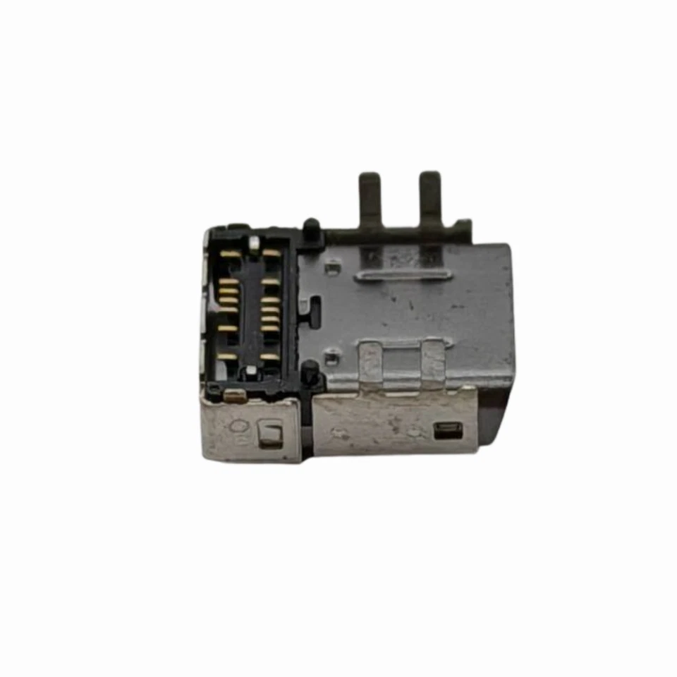 Microsoft Xbox Series Controller USB-C Charging Port